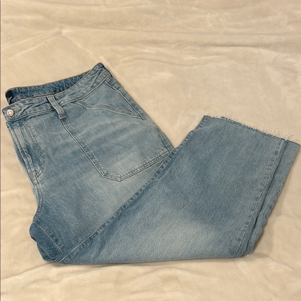 ⚡️Closet Cleanout⚡️  GAP Blue Universal Slim Boyfriend Jeans Relaxed Fit